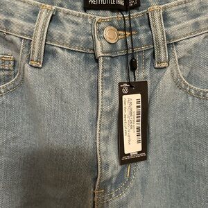 PrettyLittleThing Light Blue women jeans
